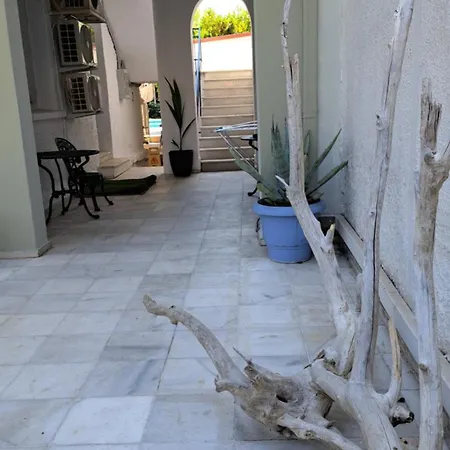 Apartmanhotel George Liménasz